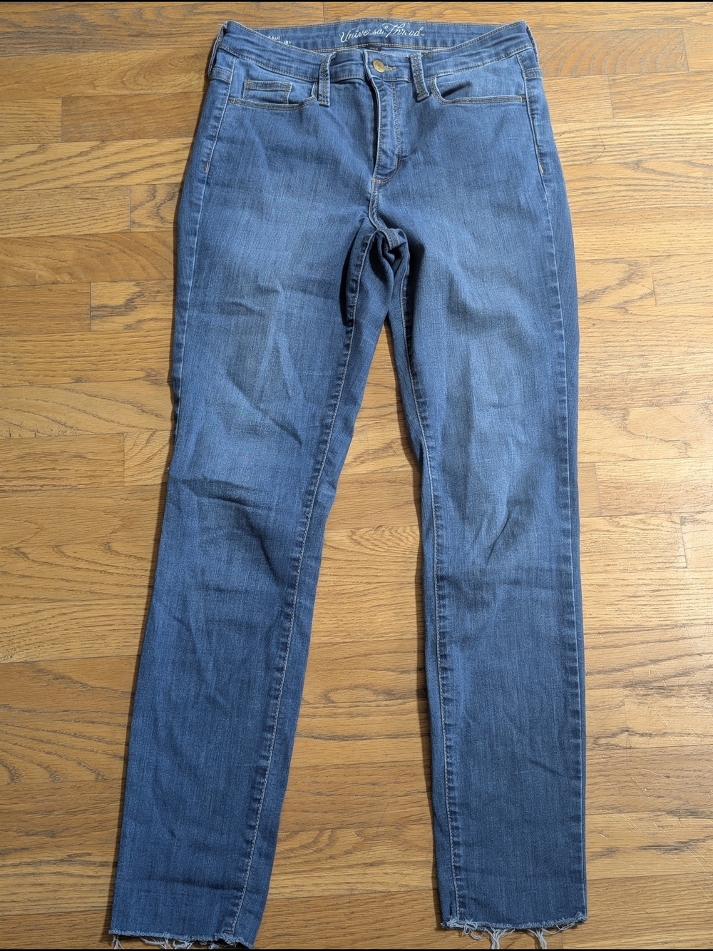 Universal Thread Women's Blue Slim Straight Jeans